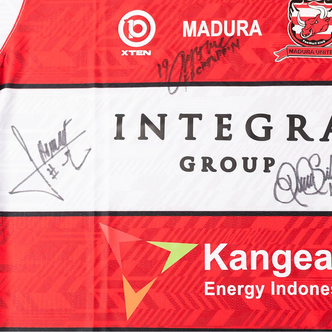 Madura United FC – Autographed Jersey BRI Liga 1 2021/2022 (HOME)